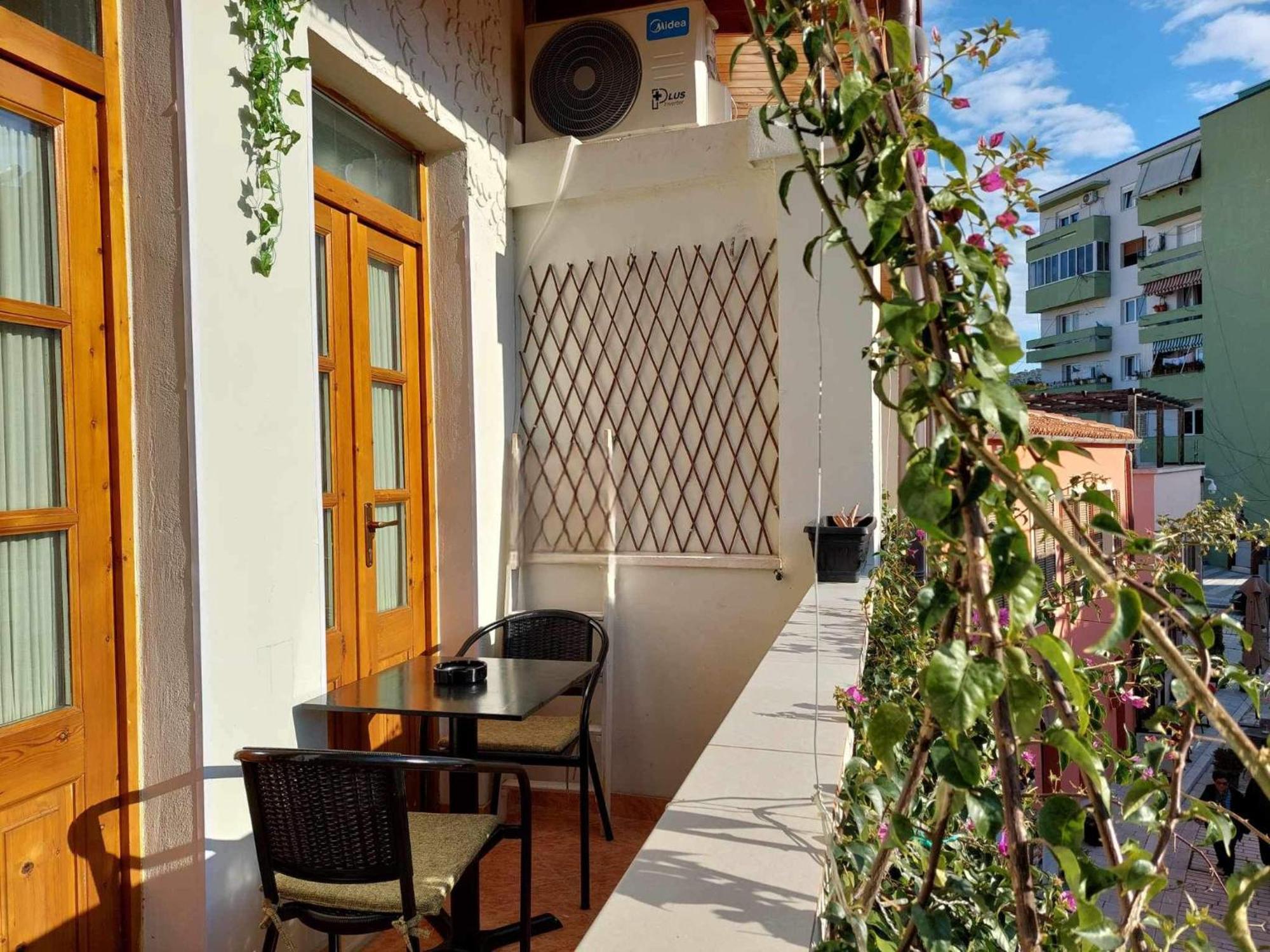 Godard Apartments Vlore Exterior photo